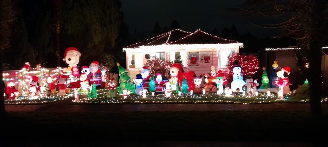 TONIGHT’S LIGHTS: 20+ Snoopys … and other Christmasy friends