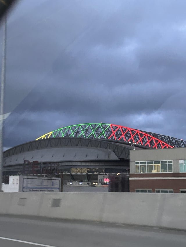 what’s up with t-mobile stadium colors tonight?
