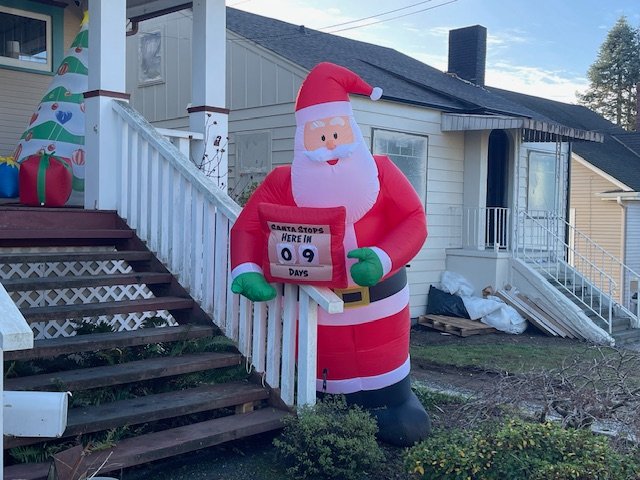 Christmas Ship’s two West Seattle stops, Alki Holiday Lights festival, Winter Sealthstice, Rhodies party, more for your Thursday!