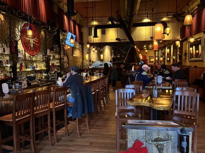 BIZNOTE: Another West Seattle restaurant changing from 21+-only