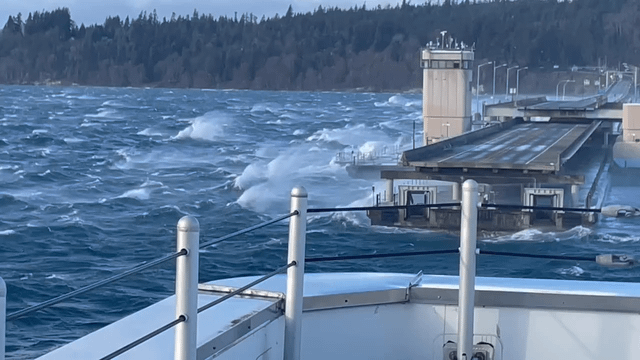Winter wind at the Hood Canal Bridge