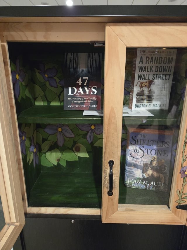 Sea-Tac airport has LFL that needs books. It’s left of security check 3 on way to train.