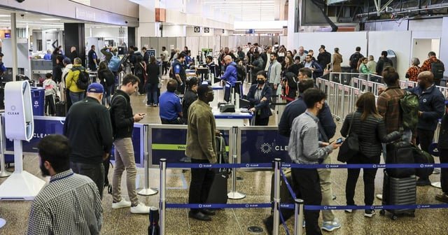 Sea-Tac Airport’s answer to crowding? Construction