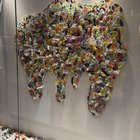 “Chewy thoughts” – glass art at SeaTac airport inspired by the gum wall