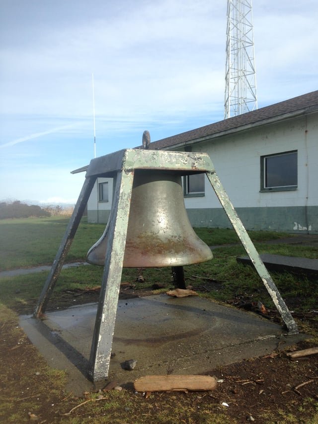 The bell at West Point in Discovery Park – late a.m. of 2-16-2014 – missing for many months now