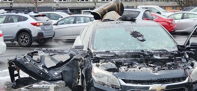 VIDEO: Car fire in Jefferson Square lot