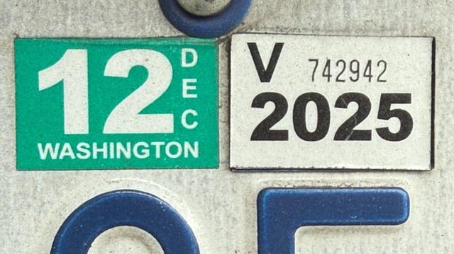 Expired tabs could mean towed cars and criminal charges under WA bill