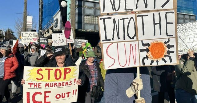 Killing of man in Minneapolis by federal agents fuels Seattle protests