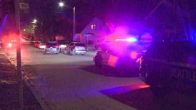 Father fights off home intruder during Seattle break-in
