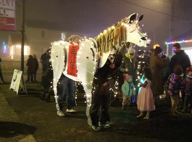 VIDEO: Before 2026’s arrival, Highland Park parade looked ahead while looking back