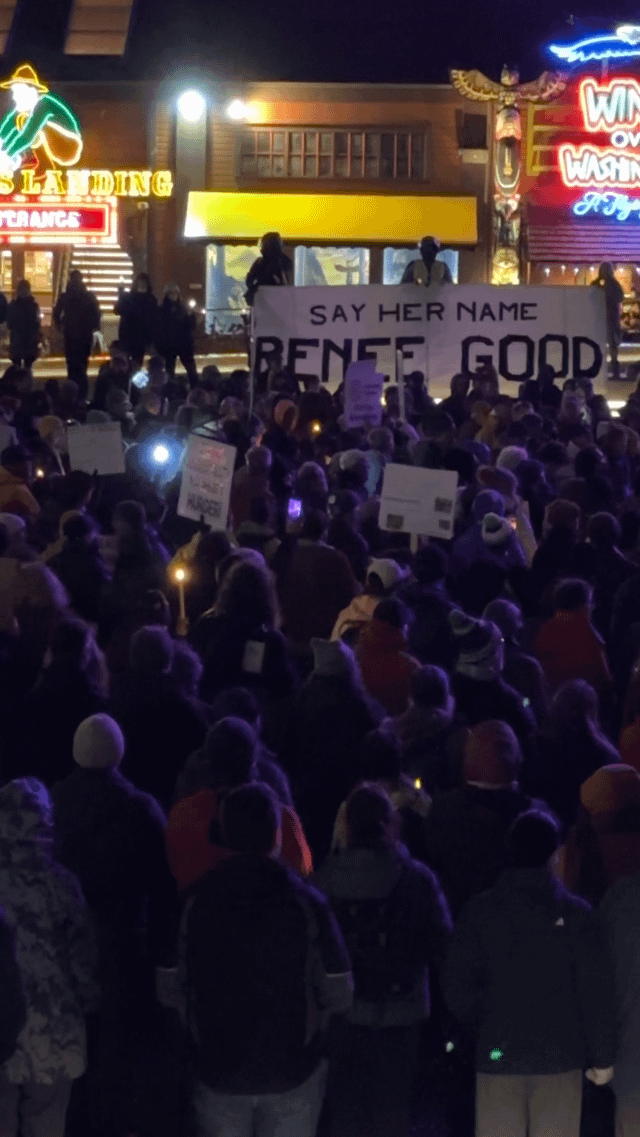 Vigil for Renee Good (killed by ICE in Minneapolis) happening now at the Seattle Waterfront