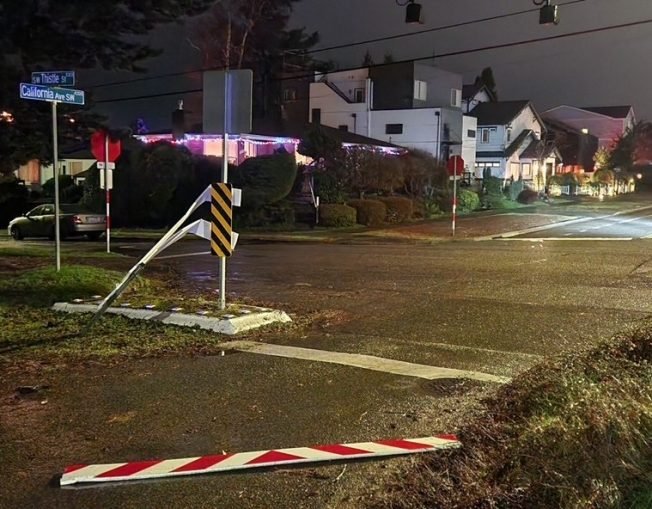 Hit-run driver takes out ‘Do Not Enter’ barricade in Upper Fauntleroy/Gatewood