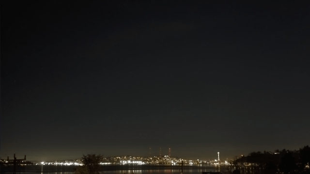 Time-lapse of Aurora from Alki Beach
