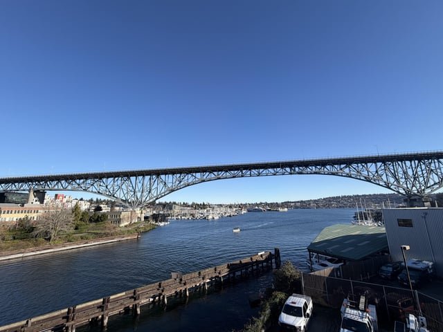 Walk from SLU to Gasworks!