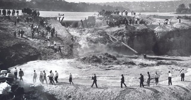 How Seattle’s locks and ship canal altered the city and 10 key sites