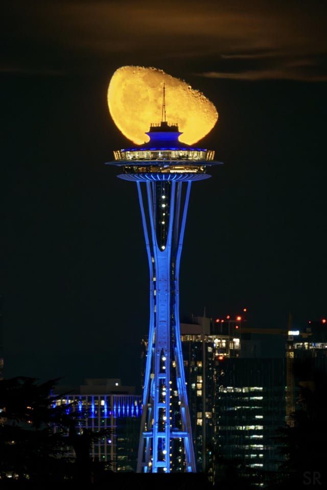Last night’s blue-tiful Moonrise