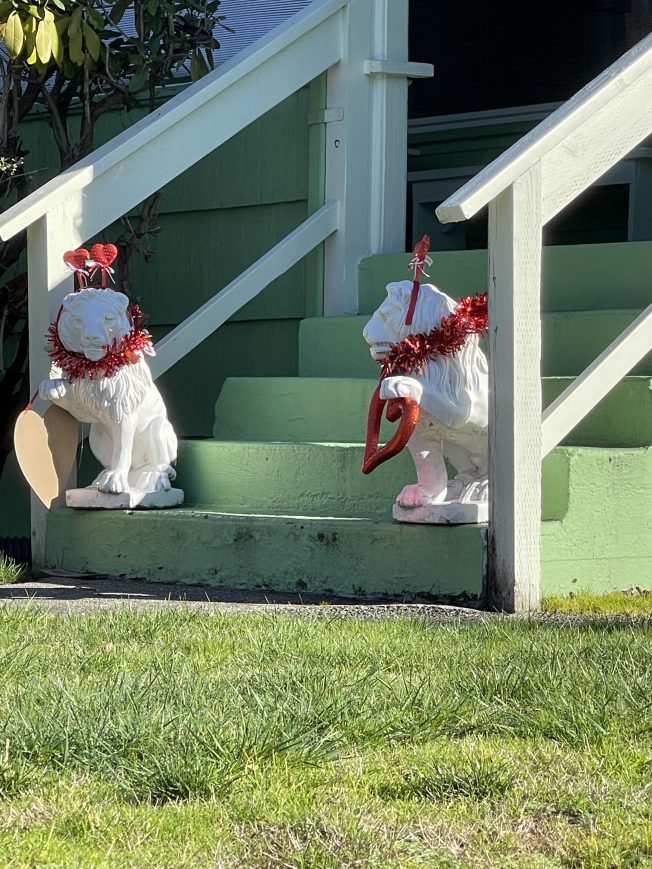 WEST SEATTLE SATURDAY: 24 notes, including Valentine specials