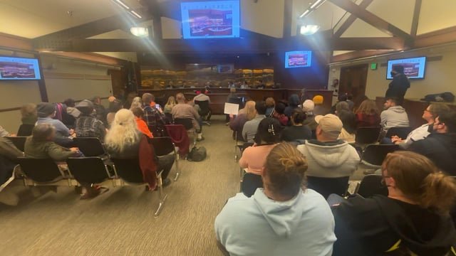 Tukwila City Council votes unanimously for moratorium banning new ICE detention centers