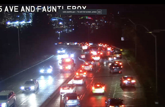 TRAFFIC ALERT: Why eastbound West Seattle Bridge traffic was stopped at Fauntleroy end