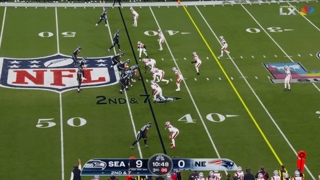 BIG PLAY FOR KENNETH WALKER III OUT OF THE BACKFIELD