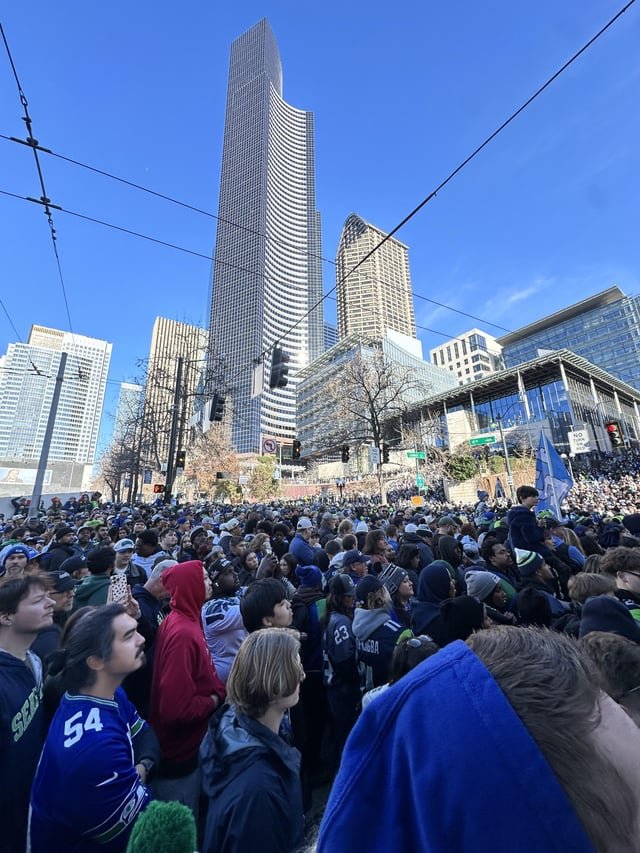 I can’t leave Seattle 💚💙