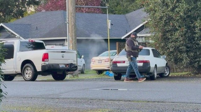 Is ICE breaking Washington law? Masked agents caught on camera days after ban