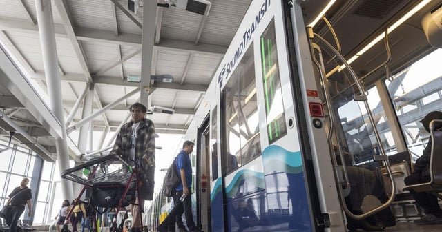 Mystery track problem slows light rail for a bit