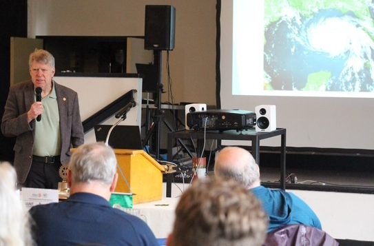 Rotary Club of West Seattle gets environment briefing from regional leader