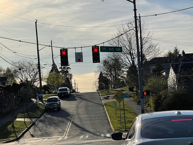 SIGNAGE ALERT: ‘No Turn on Red’ added at 35th/Trenton
