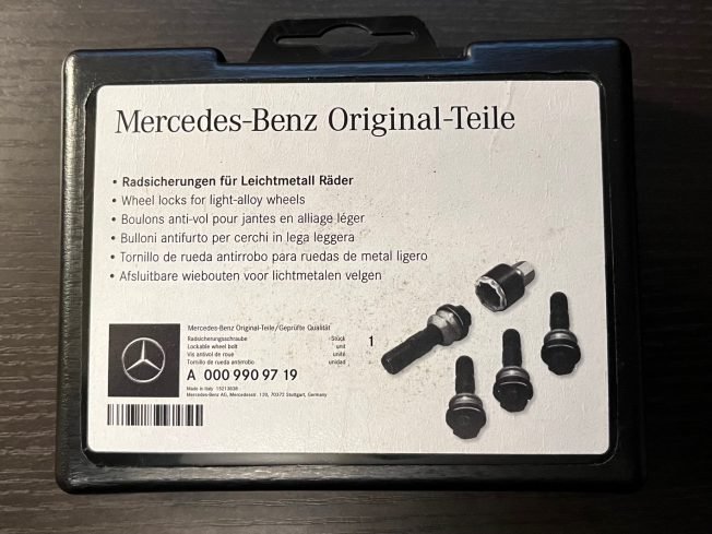READER REPORT: Mercedes wheel kit found – lost or dumped?