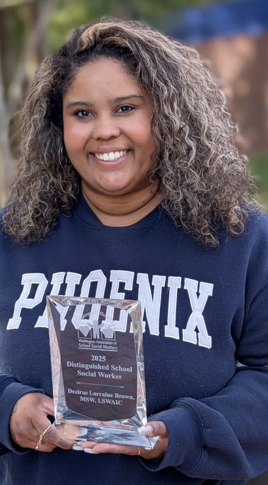 CONGRATULATIONS! Sanislo Elementary’s ‘Miss Dez’ gets statewide honor. Here’s how to help celebrate