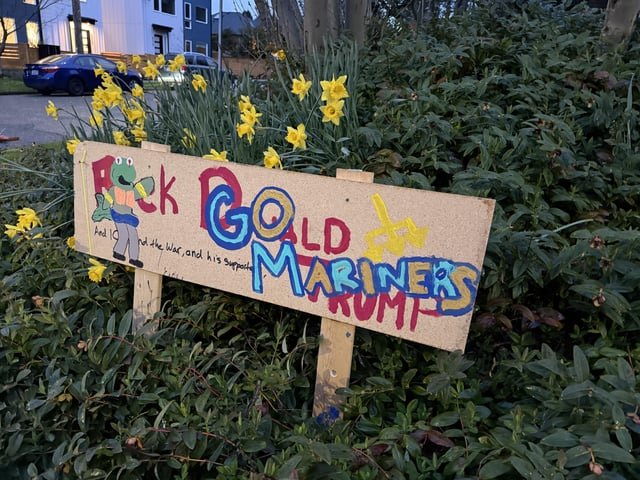 Sign vandalism…Seattle style!