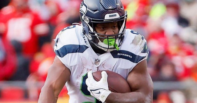 Seahawks lose Super Bowl MVP Kenneth Walker III to Chiefs