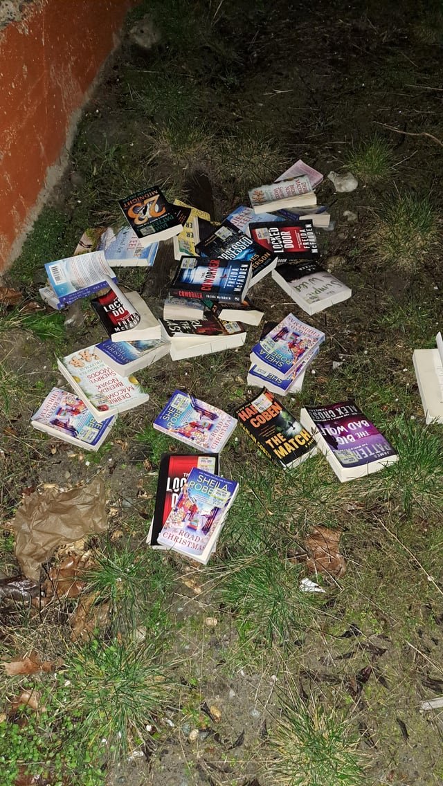 yall who dropped your mini free library by the qfc