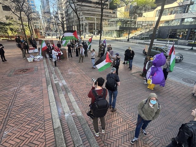 About to start: rally at Federal Building on 2nd against attack on Iran