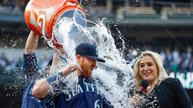 Mariners reporter perfectly responds to criticism for using AI: ‘Always learning’