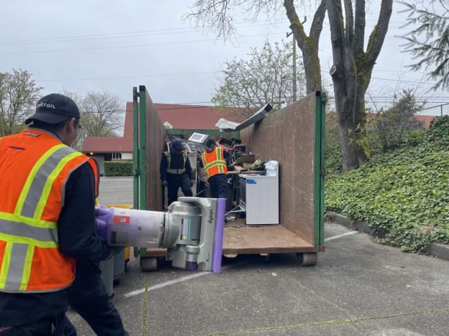 COUNTDOWN: One week until free dropoff Recycle Roundup at Fauntleroy Church!