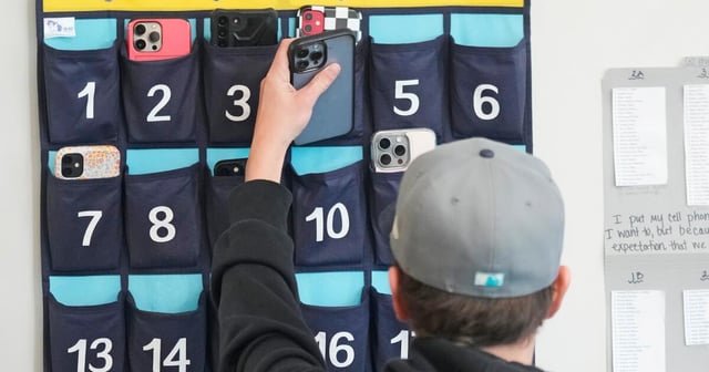 As Washington lawmakers punt on school cellphone ban, some want more action