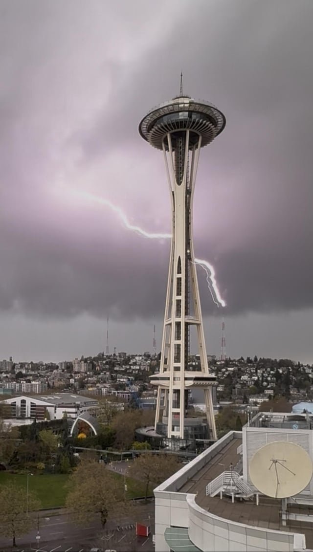 Lightning in Queen Anne