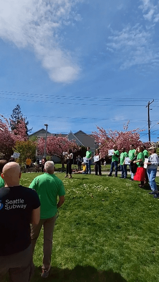 Some footage of the “Save Ballard Rail” rally and march to Interbay – yesterday 4/19