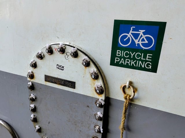 Subtle ferry message