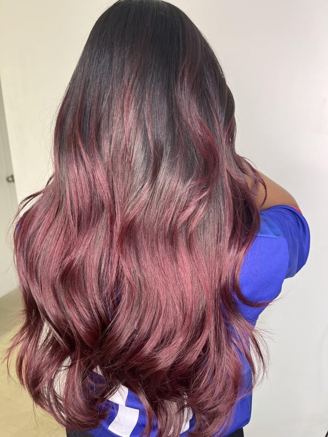 Where can I get a good balayage in seattle for dark hair?