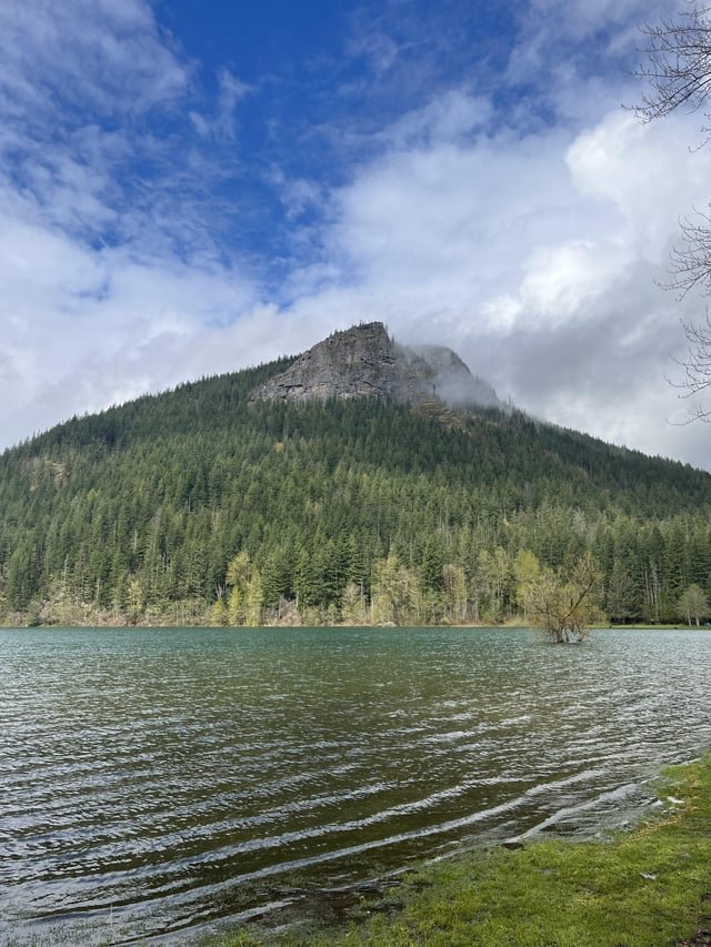 Rattlesnake lake is really full right now!