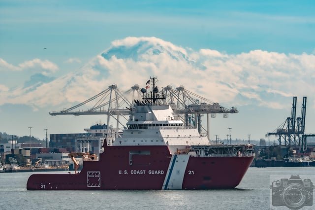 Coast Guard’s newest icebreaker USCGC Storis (WAGB-21) sailing out of Elliott Bay this afternoon: