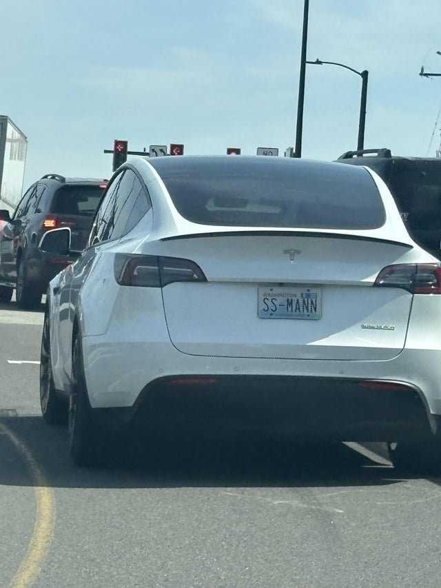 Nazi License Plate Spotted