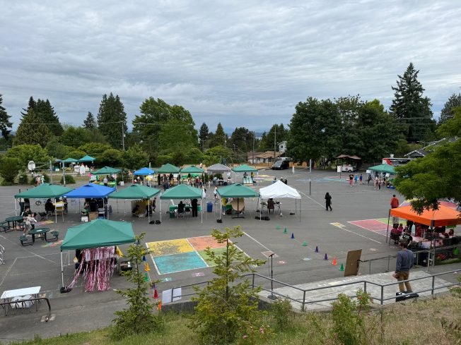 Student(s) looking for volunteer hours? Gatewood Elementary’s Gator Fair is looking for you!