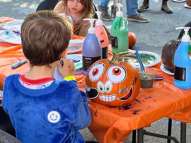 TUESDAY: Dine out to support the Fauntleroy Fall Festival