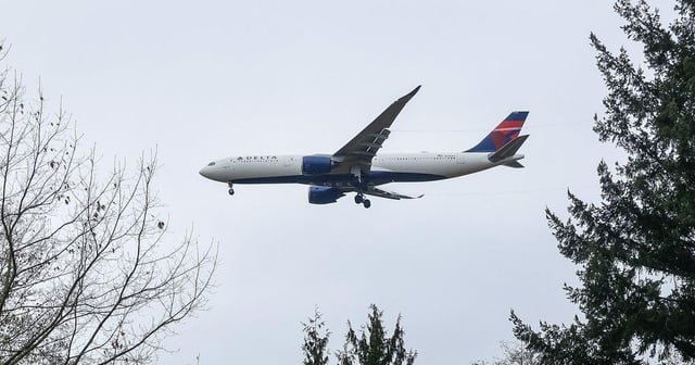 Delta Air Lines reduces flights from Seattle to Mexico