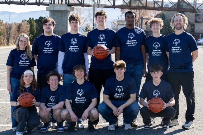 YOU CAN HELP: West Seattle High School Unified Basketball headed for Special Olympics USA Games
