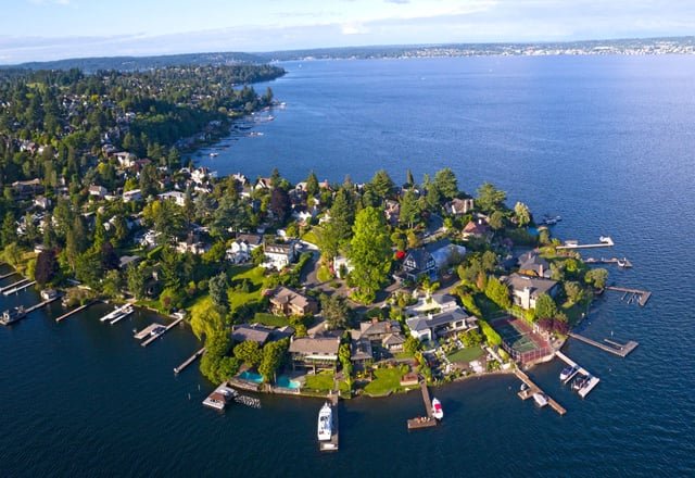 Laurelhurst Community Council Isn’t Sure Helicopters Need to Land Sick Kids at the Hospital